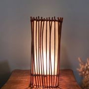 Lampe vintage en osier