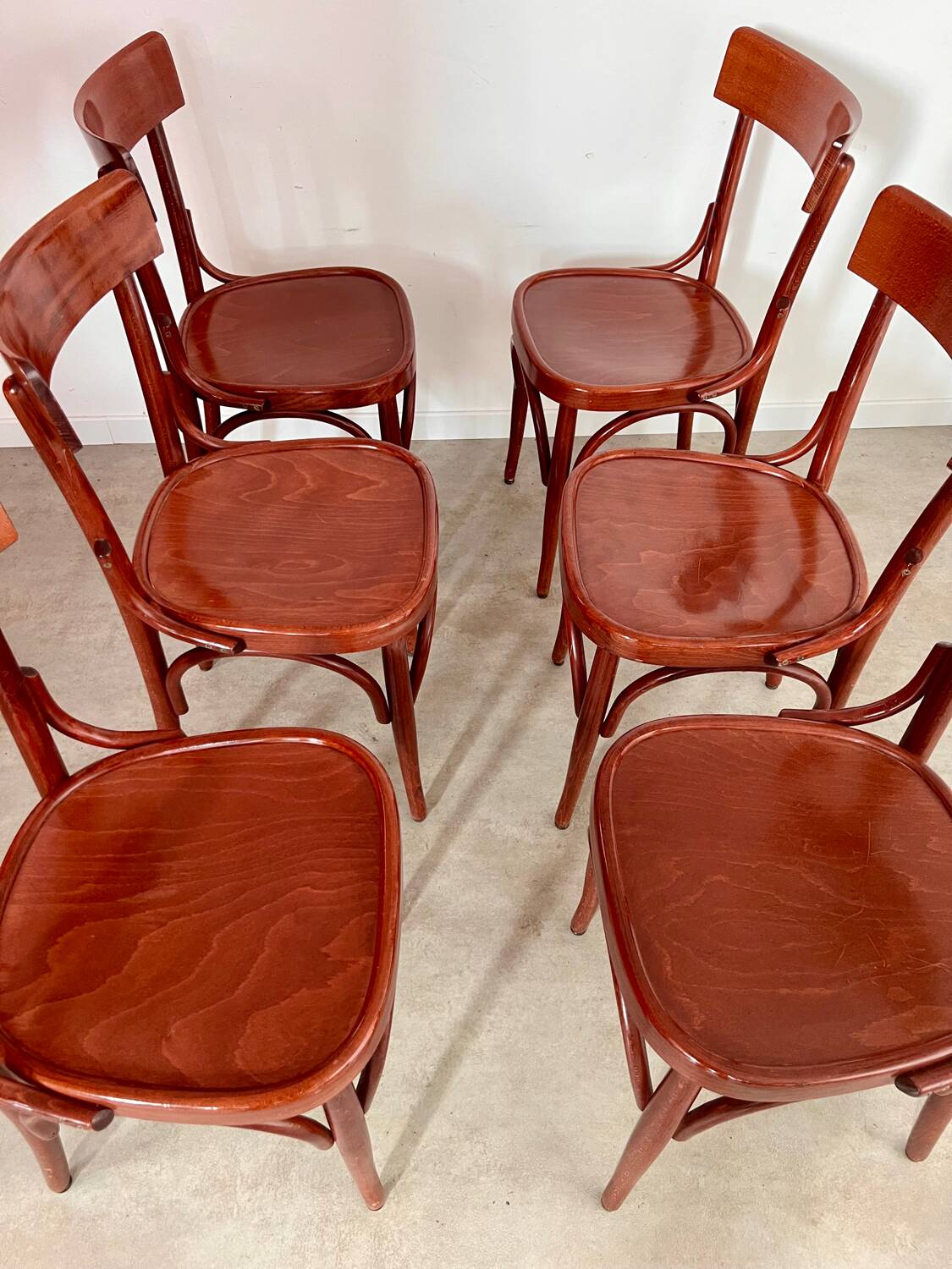 Set of 6 vintage 70s curved varnished wood bistro chairs