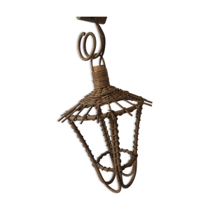 Suspension en rotin forme cage