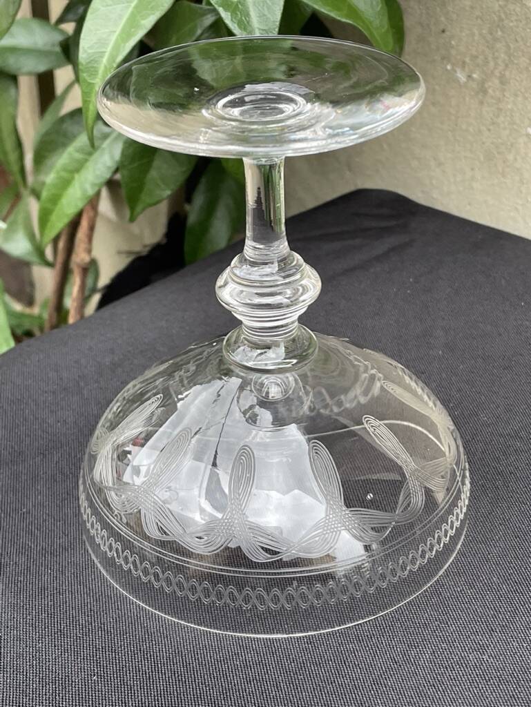 6 guilloché crystal champagne glasses – Art Nouveau