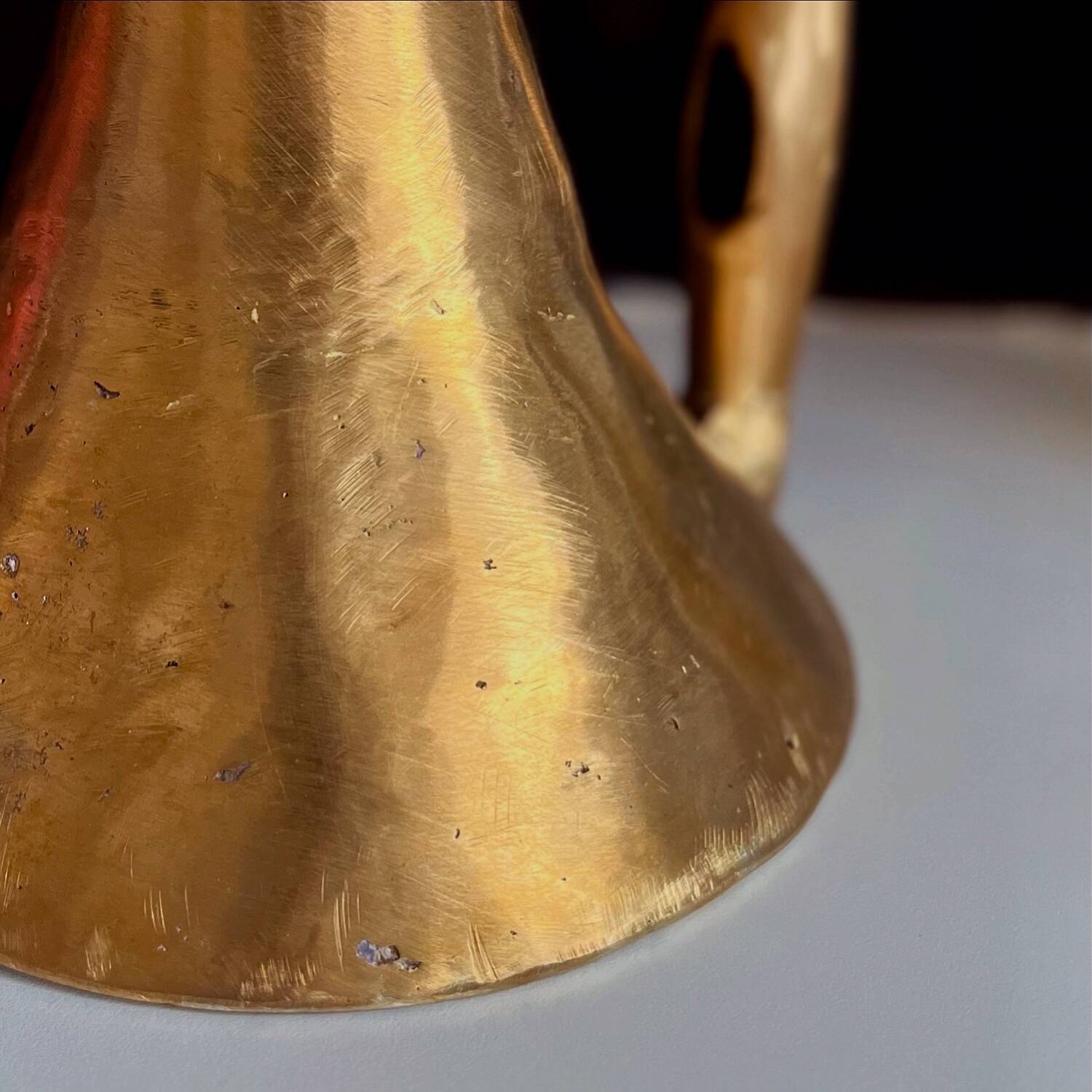 Nubia bronze stool