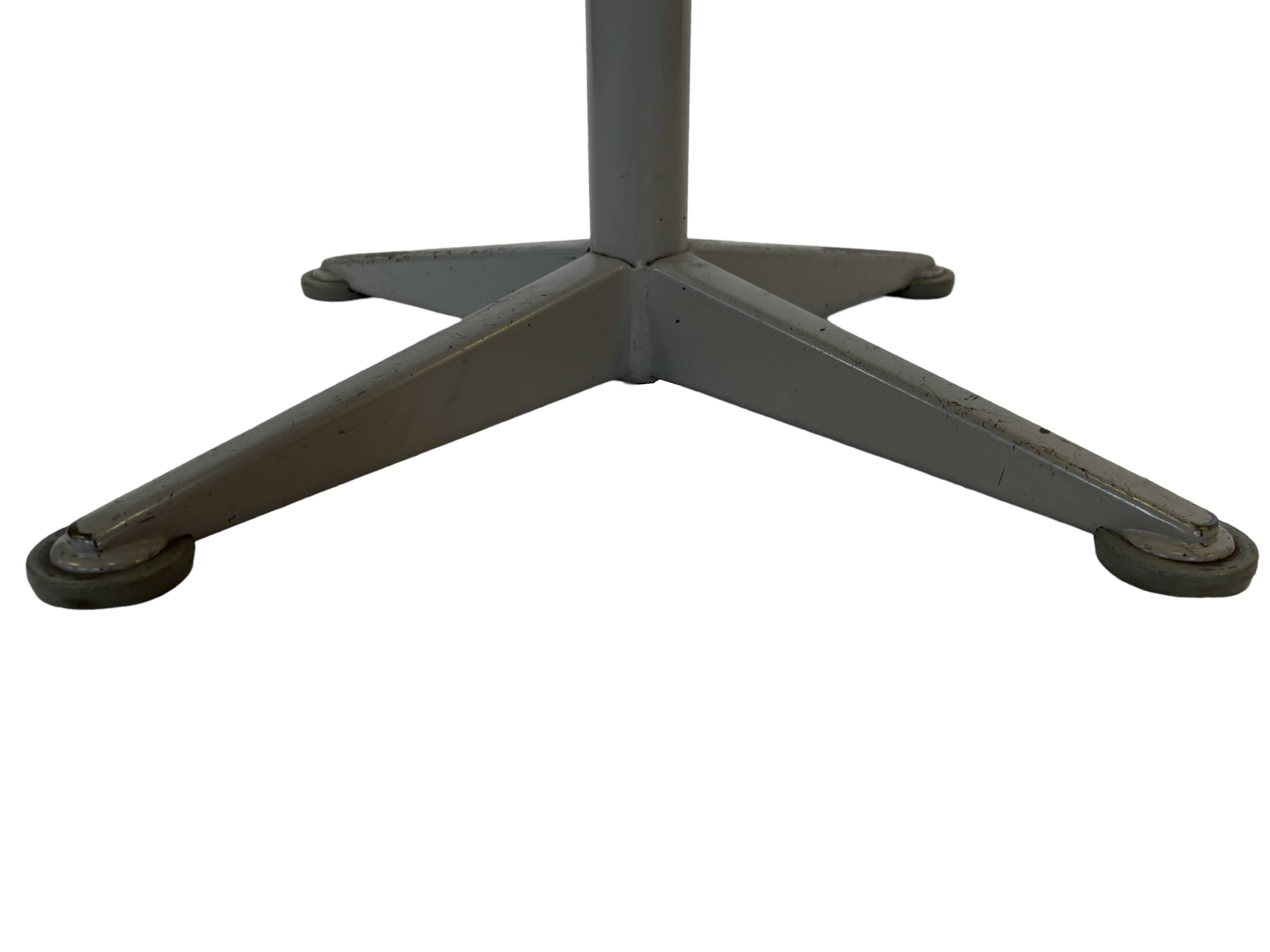 Vintage Friso Kramer work chair from Ahrend de Cirkel dutch design