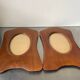 Paire de cadres antiques identiques en bois d'acajou art déco mesurant chacun 25 cm x 17,5 cm verres convexes