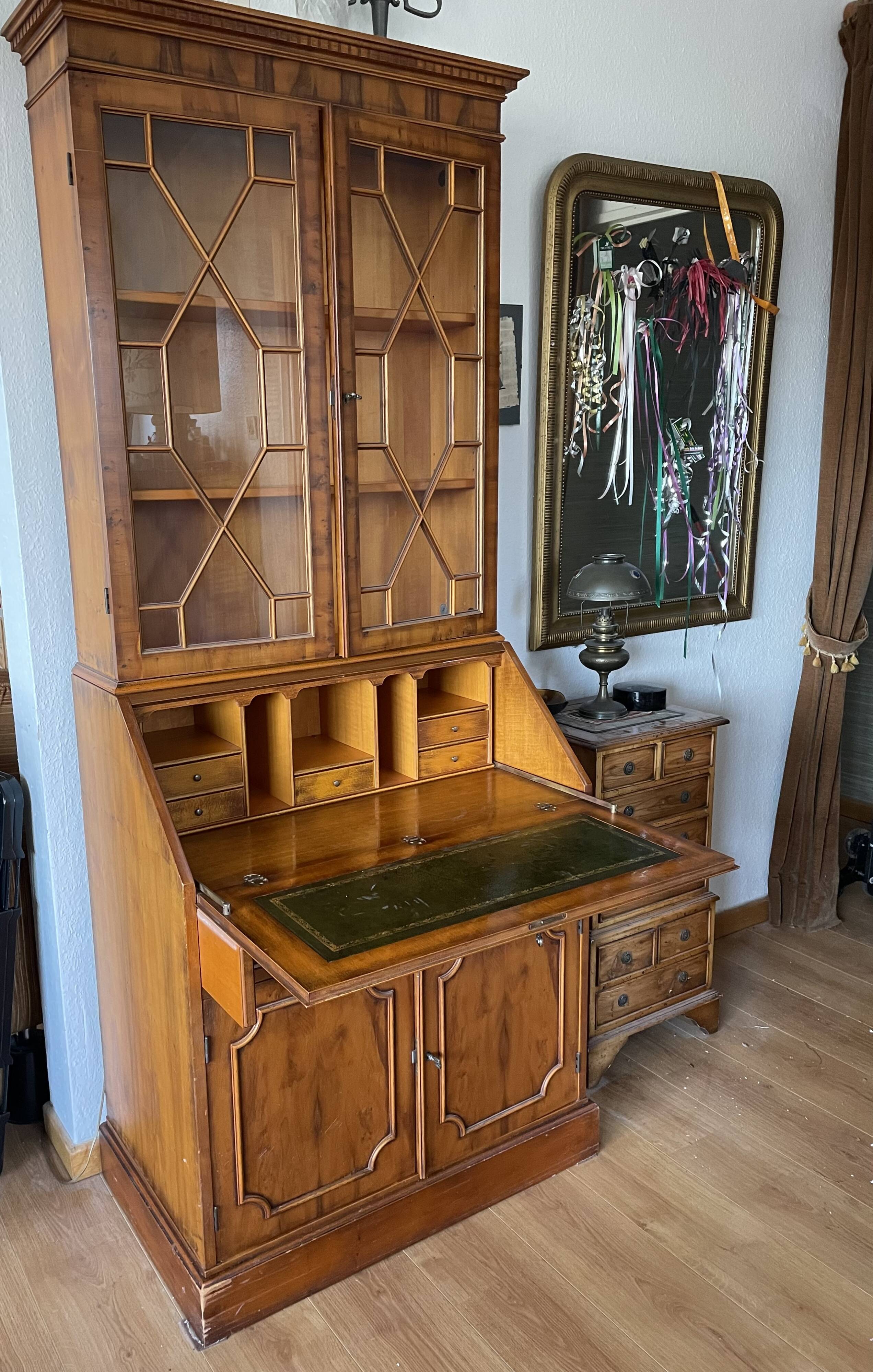 Scriban library, secretary in marquetry 1900s English style