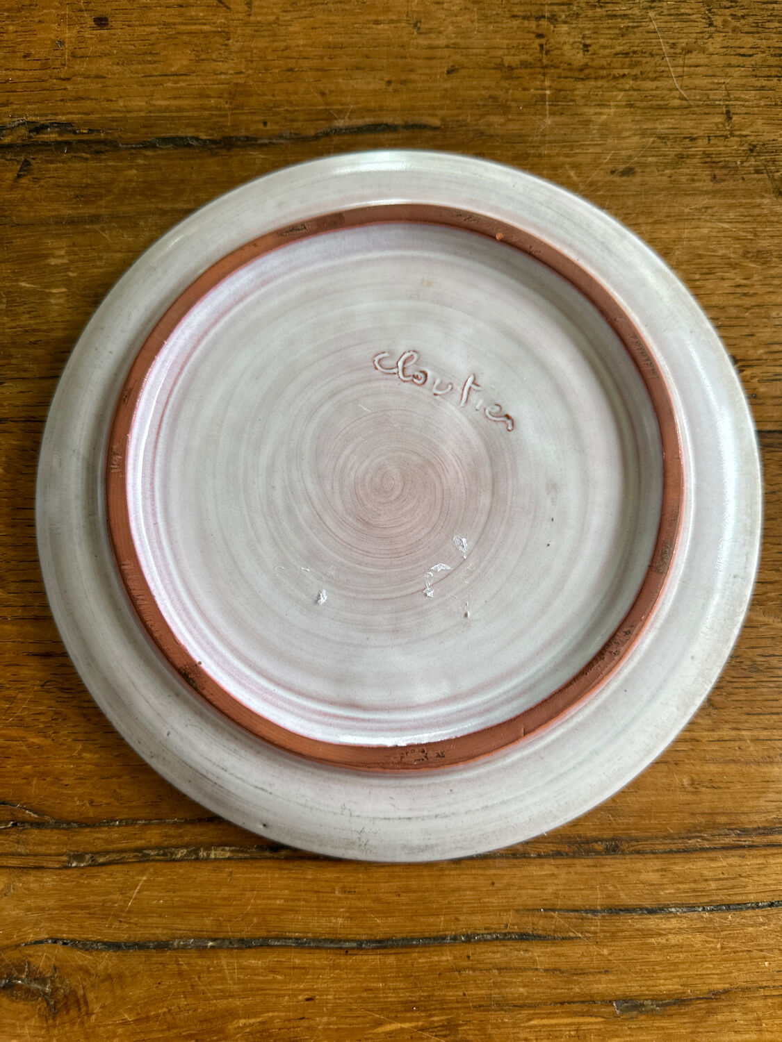 Plate decorated with flowery baskets Cloutier