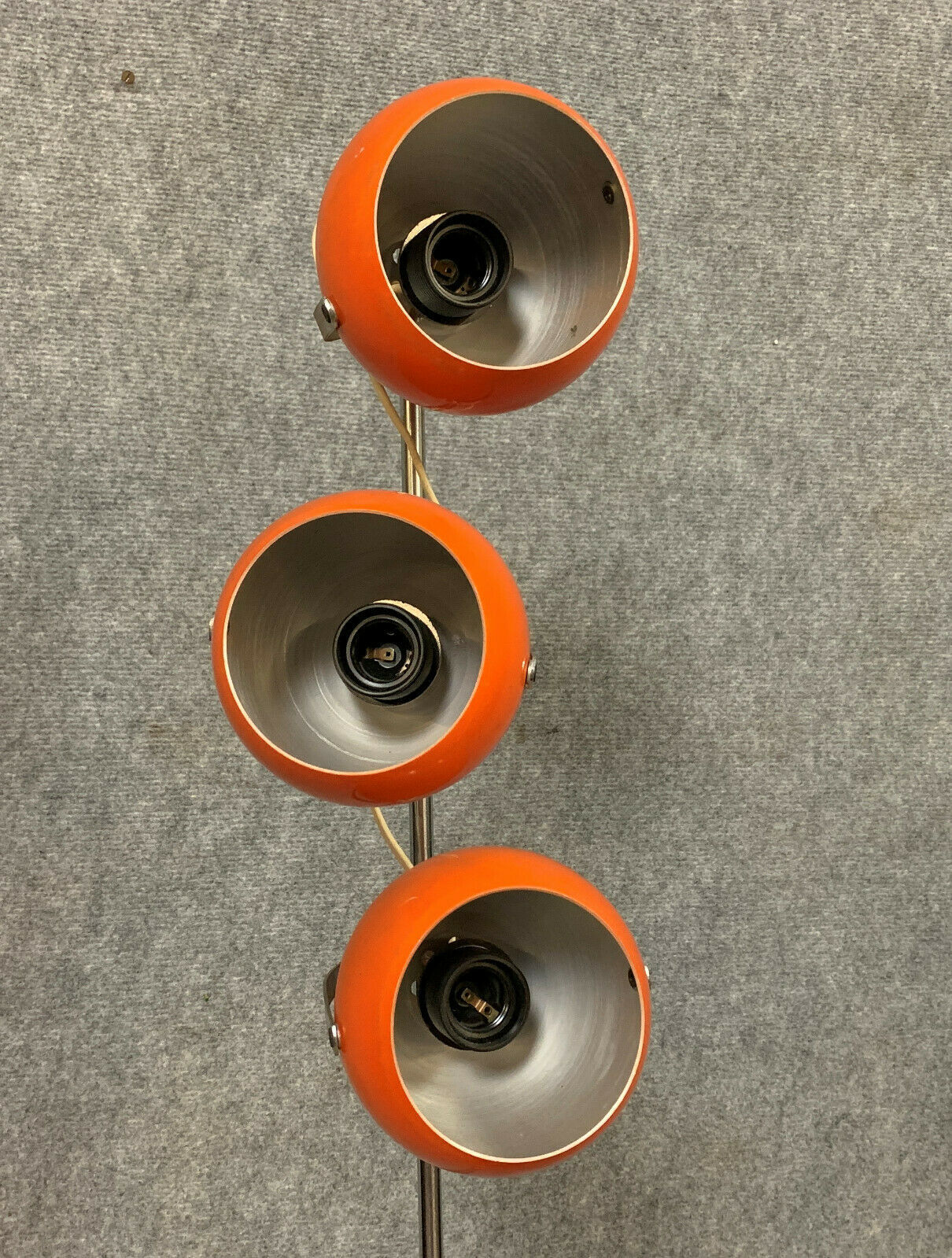 Italian design floor lamp from the 1970s