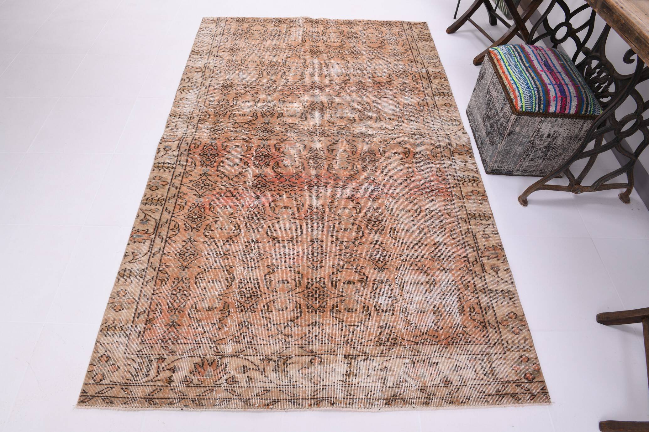 5x8 Peach Orange Handmade Wool Vintage Rug, 144x234Cm