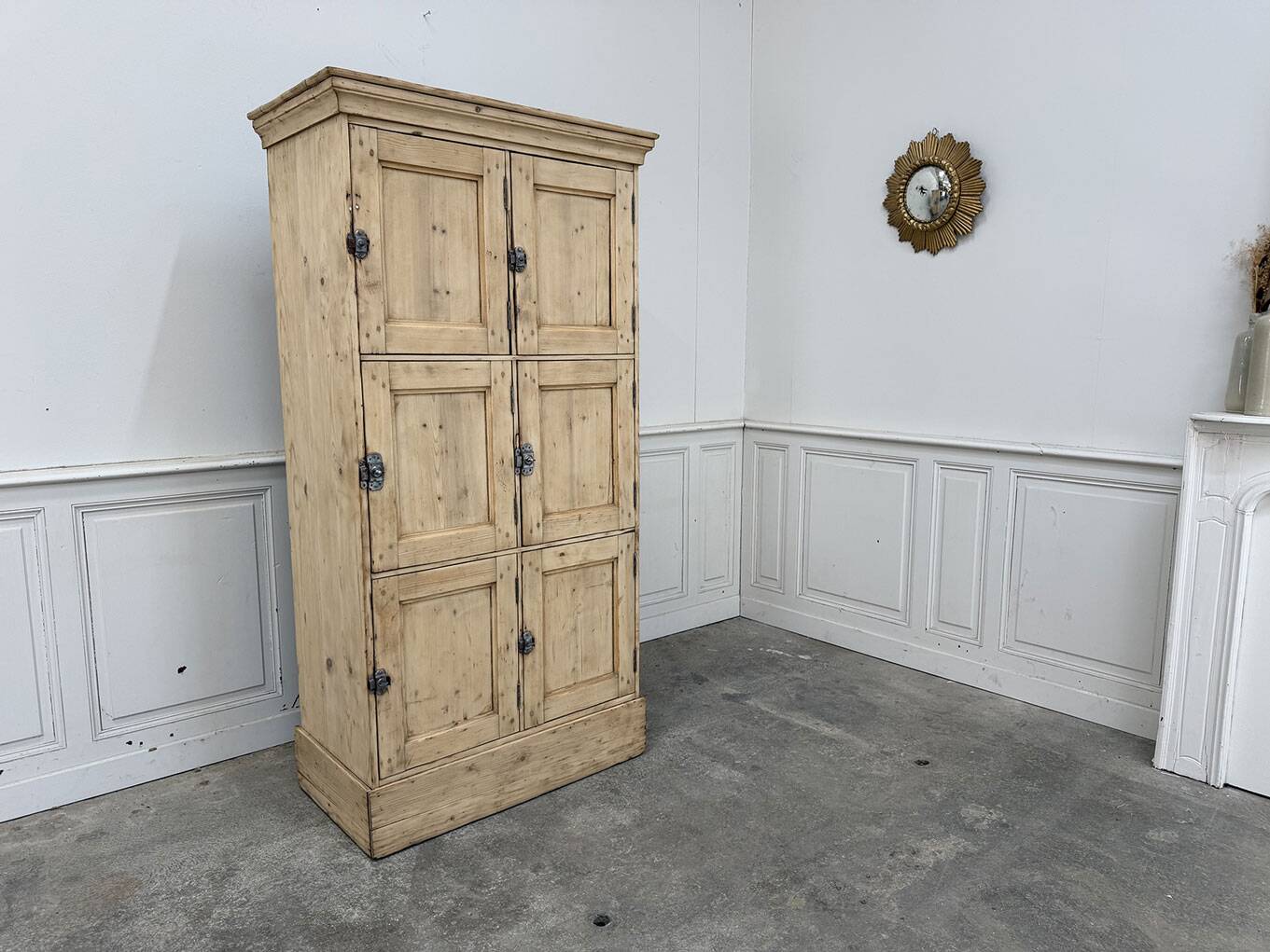 Vestiaire 1900 en sapin