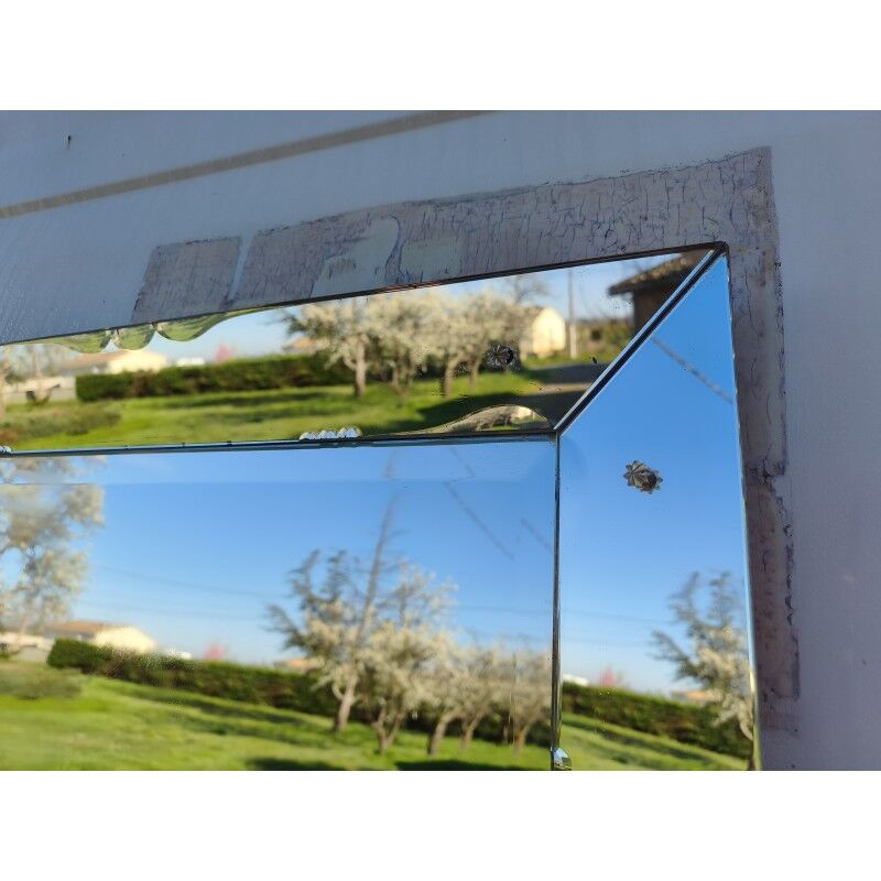 Bevelled mirror from the 1930s
