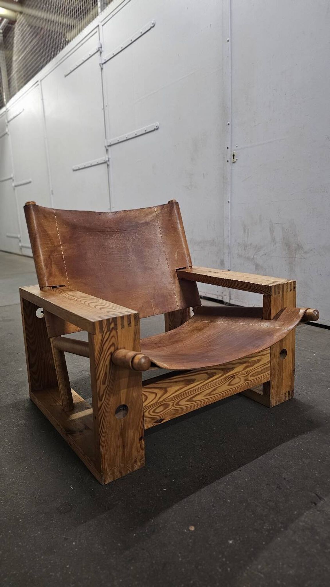 Pair of lounge chairs by Ate van Apeldoorn for Houtwerk Hattem, 1970s.