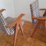 Paire de fauteuils en chêne massif, années 50