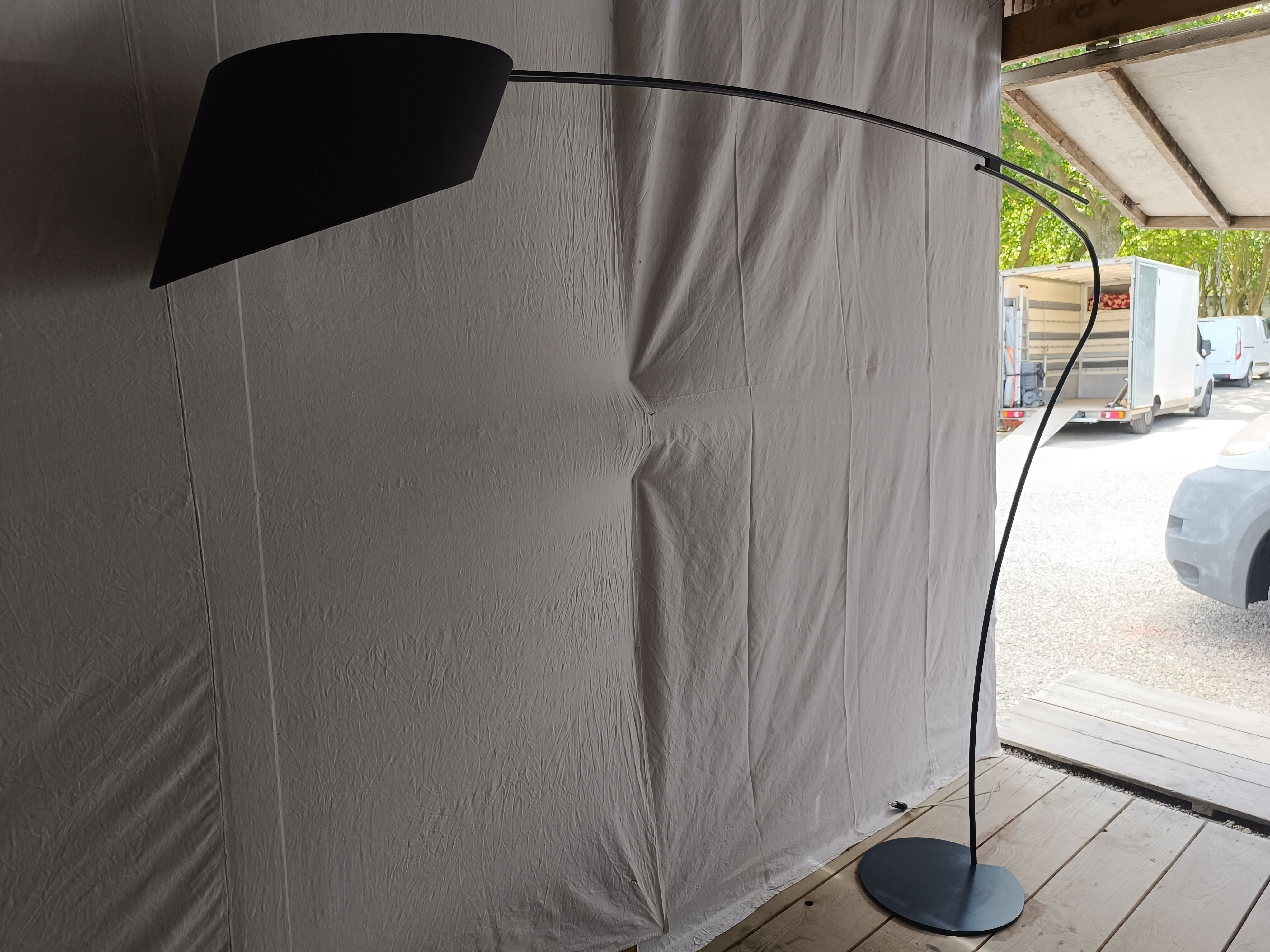 Floor lamp