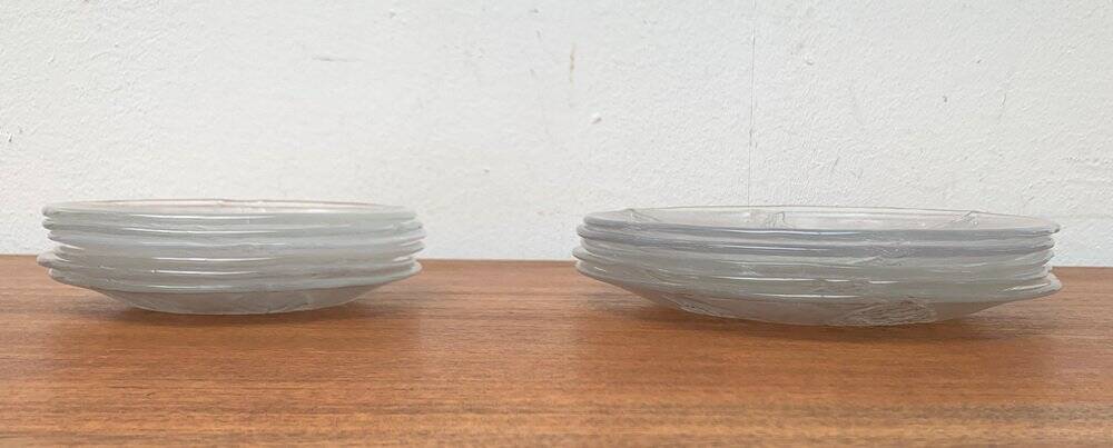 Vintage floral glass plates from Sweden by Ann Wärff for Kosta Boda, set of 11.