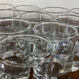 Set of 10 vintage bubbled liquor glasses