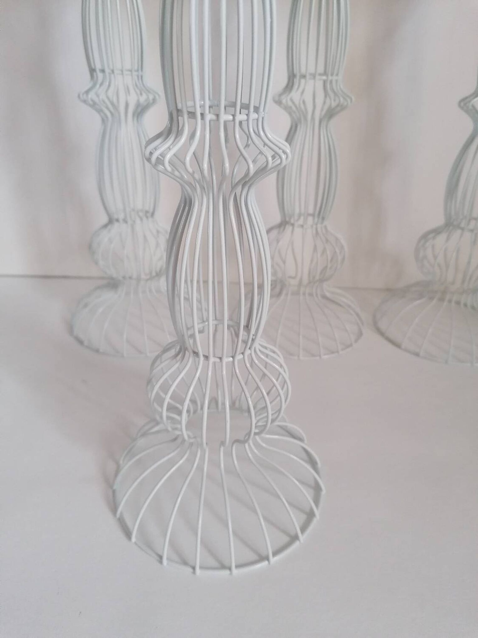 4 contemporary design wire candle holders