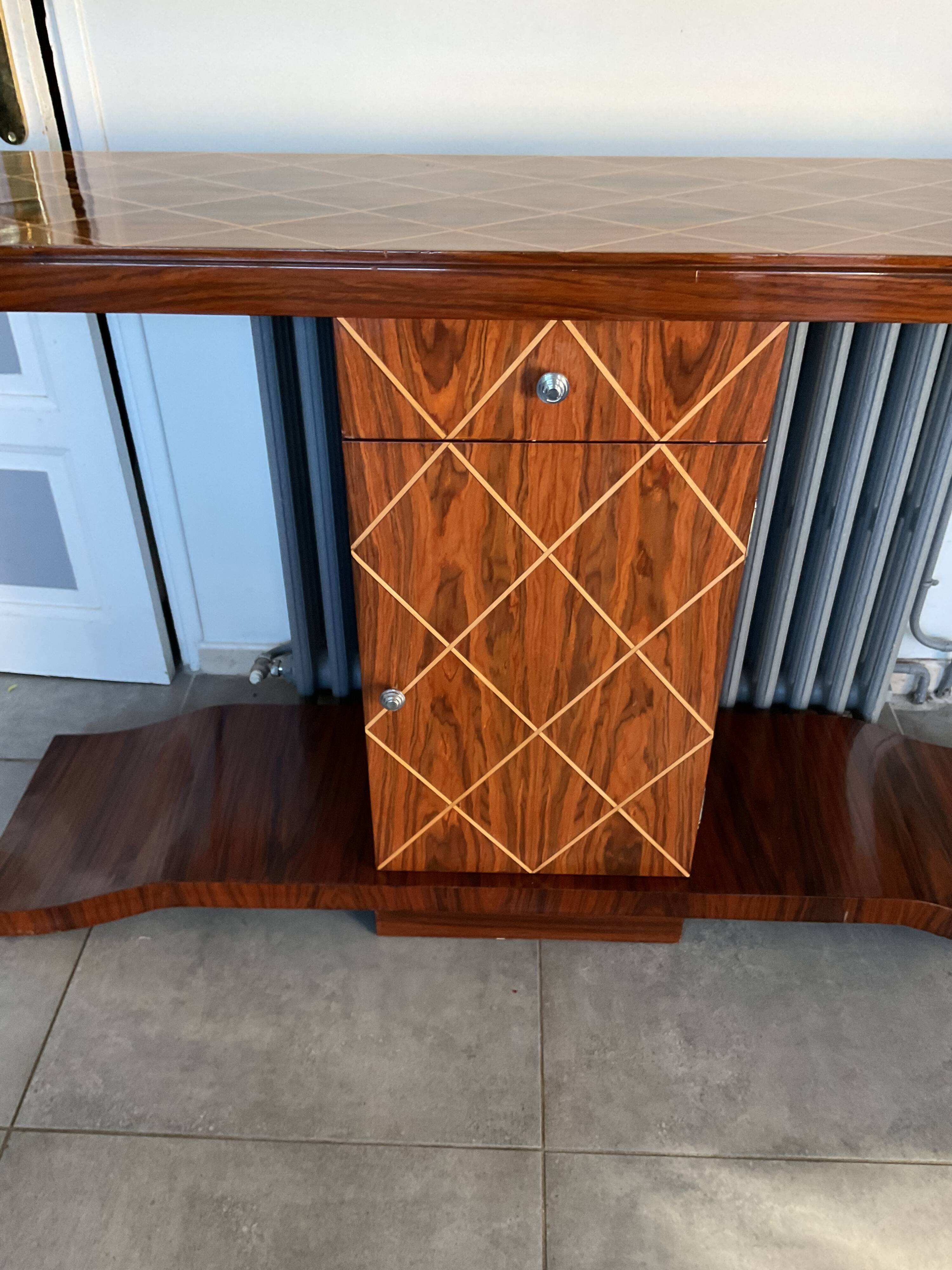 Art Deco console in excellent condition
