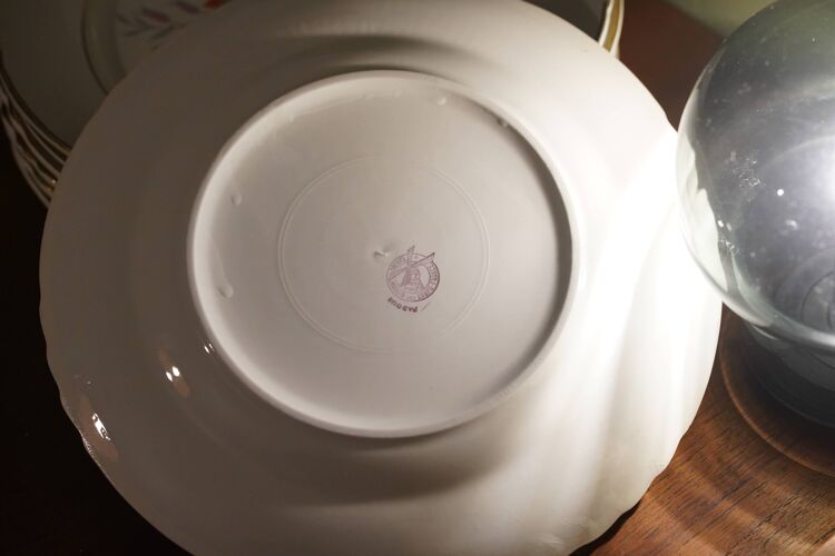 8 assiettes plates vintage