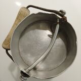 Pot à lait ancien