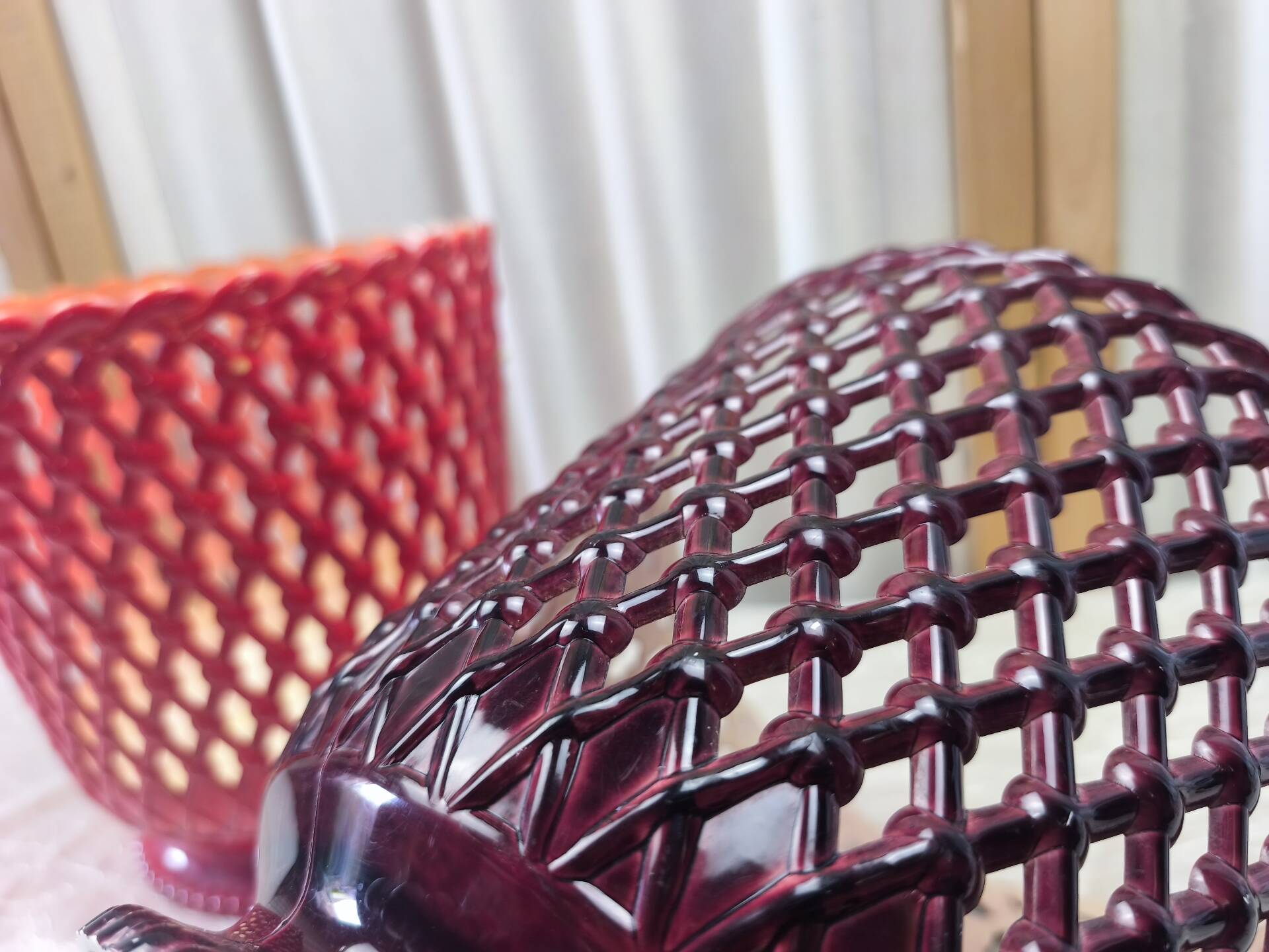 Pair of vintage plant pots SYLA – Made in France – Red and burgundy