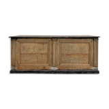 Grand Counter of Old Commerce in Pine