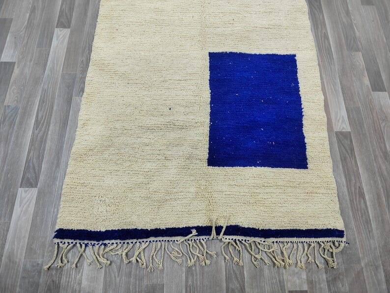 Authentic handwoven pure wool rug size 1.4/2.6 m