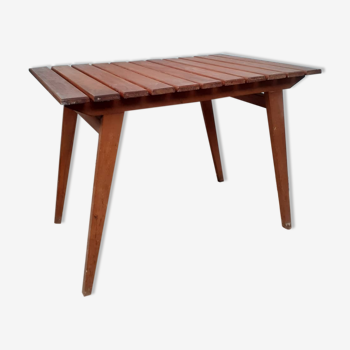 Table annees 50 terrasse a lattes vintage