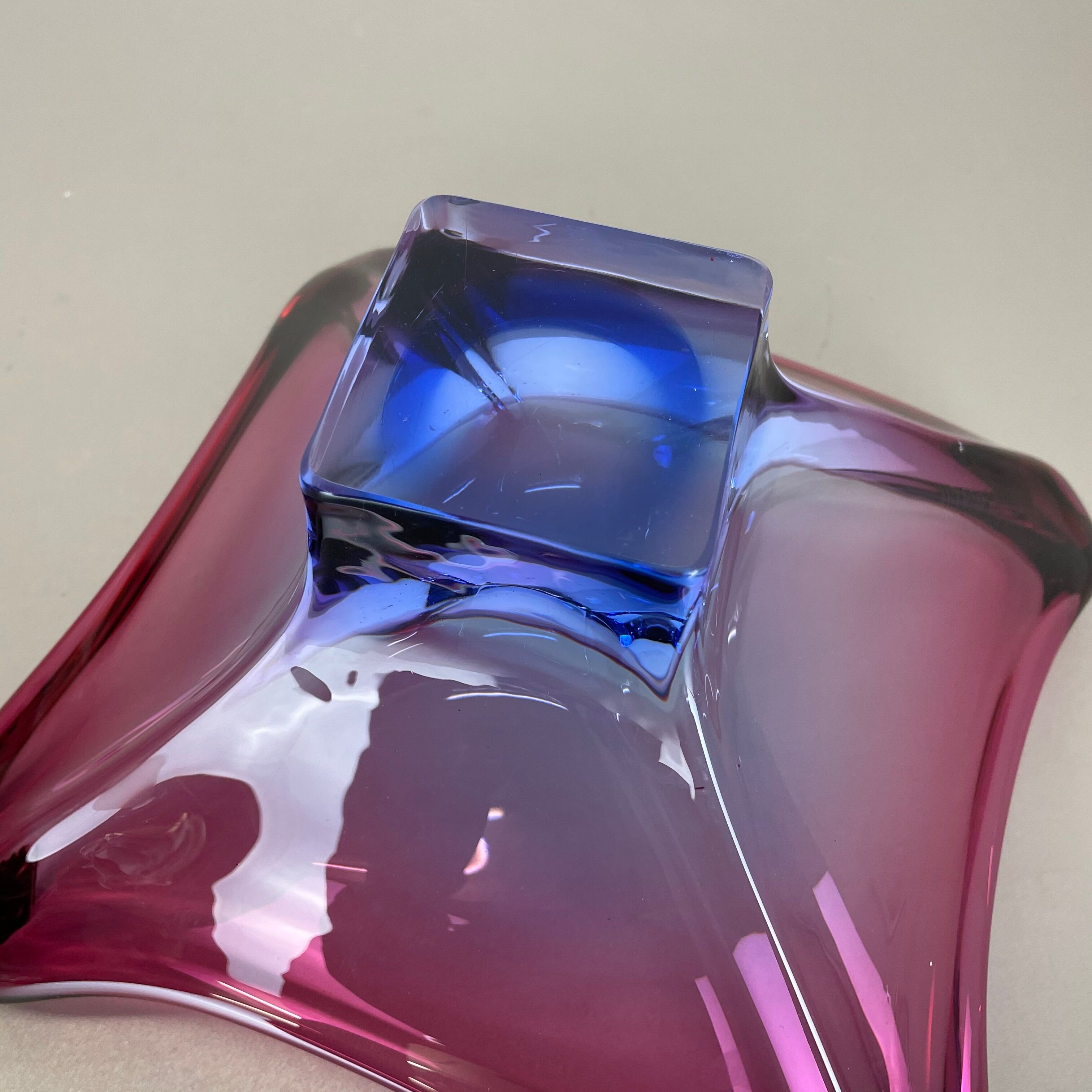 Floral glass bowl shell centerpiece by Fratelli Toso Murano, Italy, 1970s