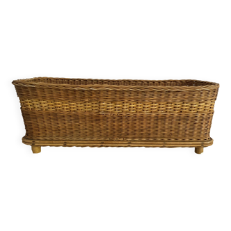 Large rattan planter