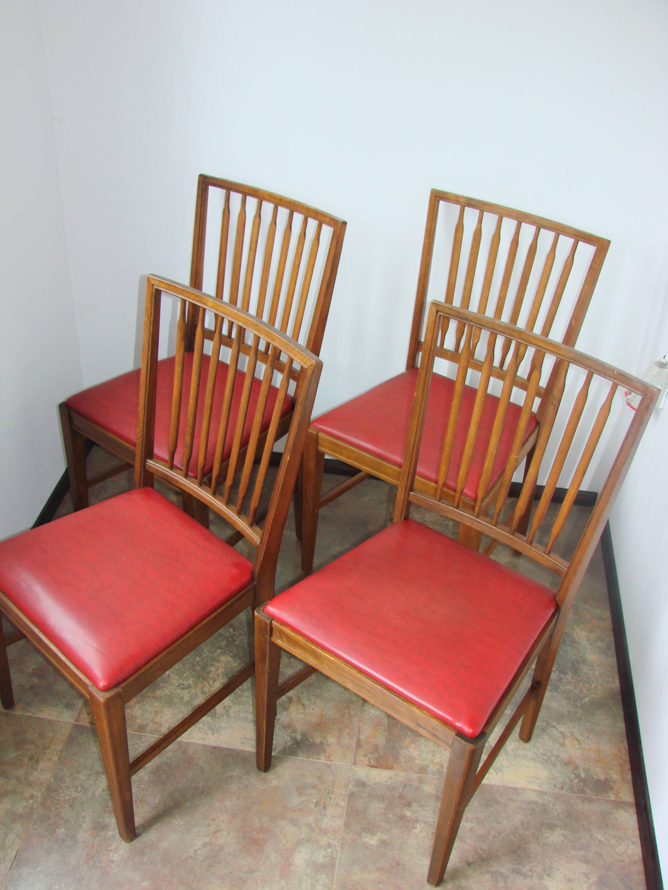 Set of 4 Moder chairs, 1960s – oak and eco-leather, vintage