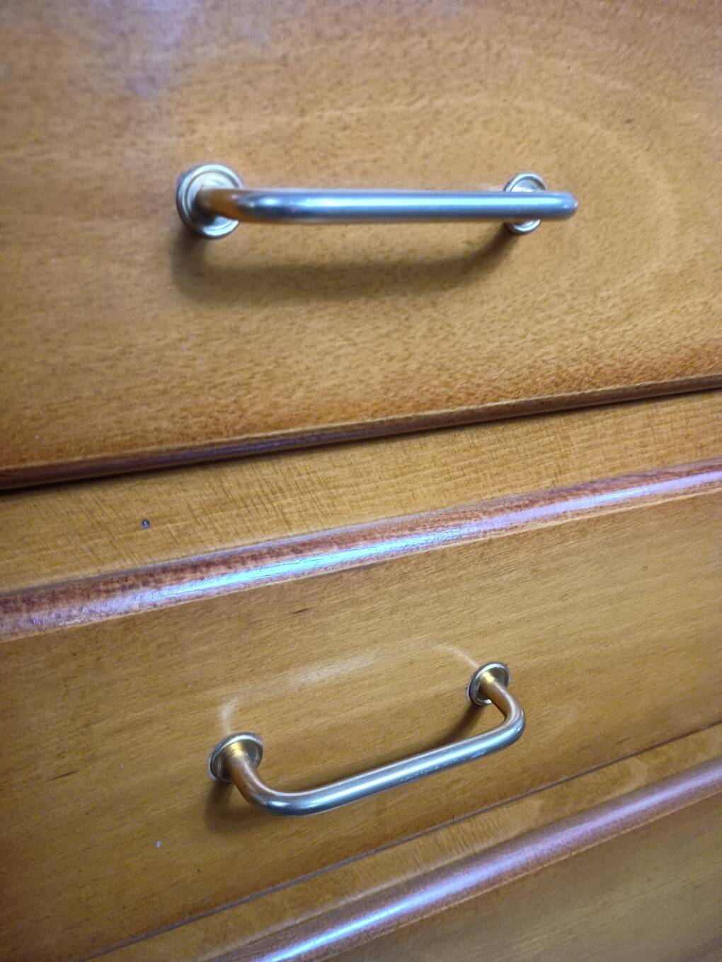 1960s commode with tapered legs