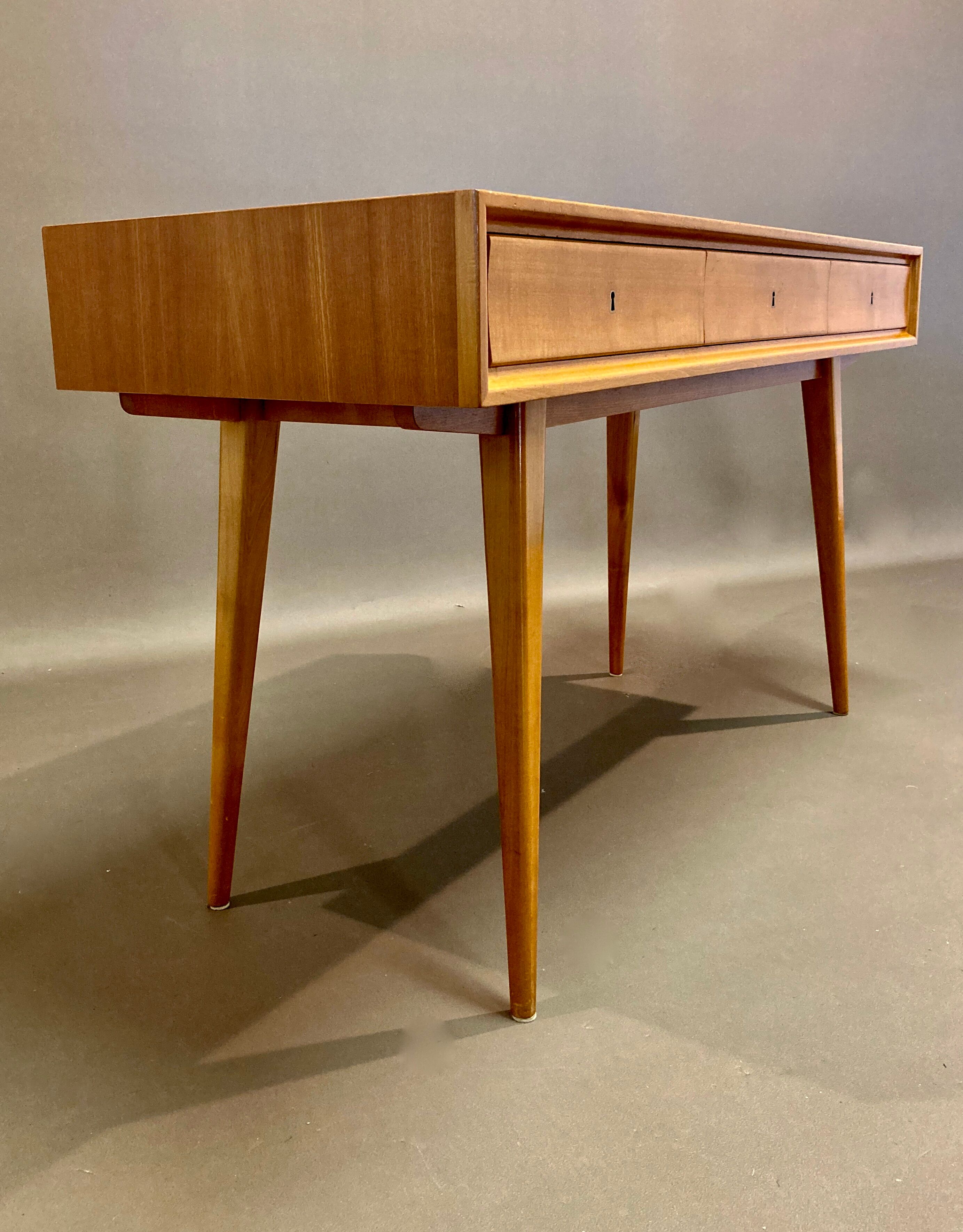High-billed desk opaline scandinavian design 1950