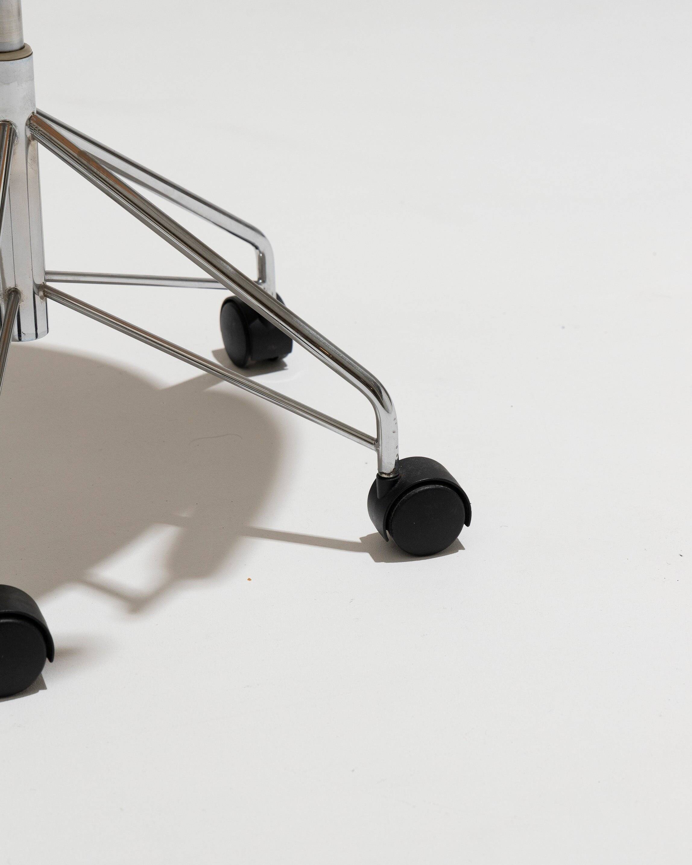 Swivel office chair 3217, Arne Jacobsen, 1960s