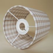 Lampe en céramique avec abat-jour en coton vichy