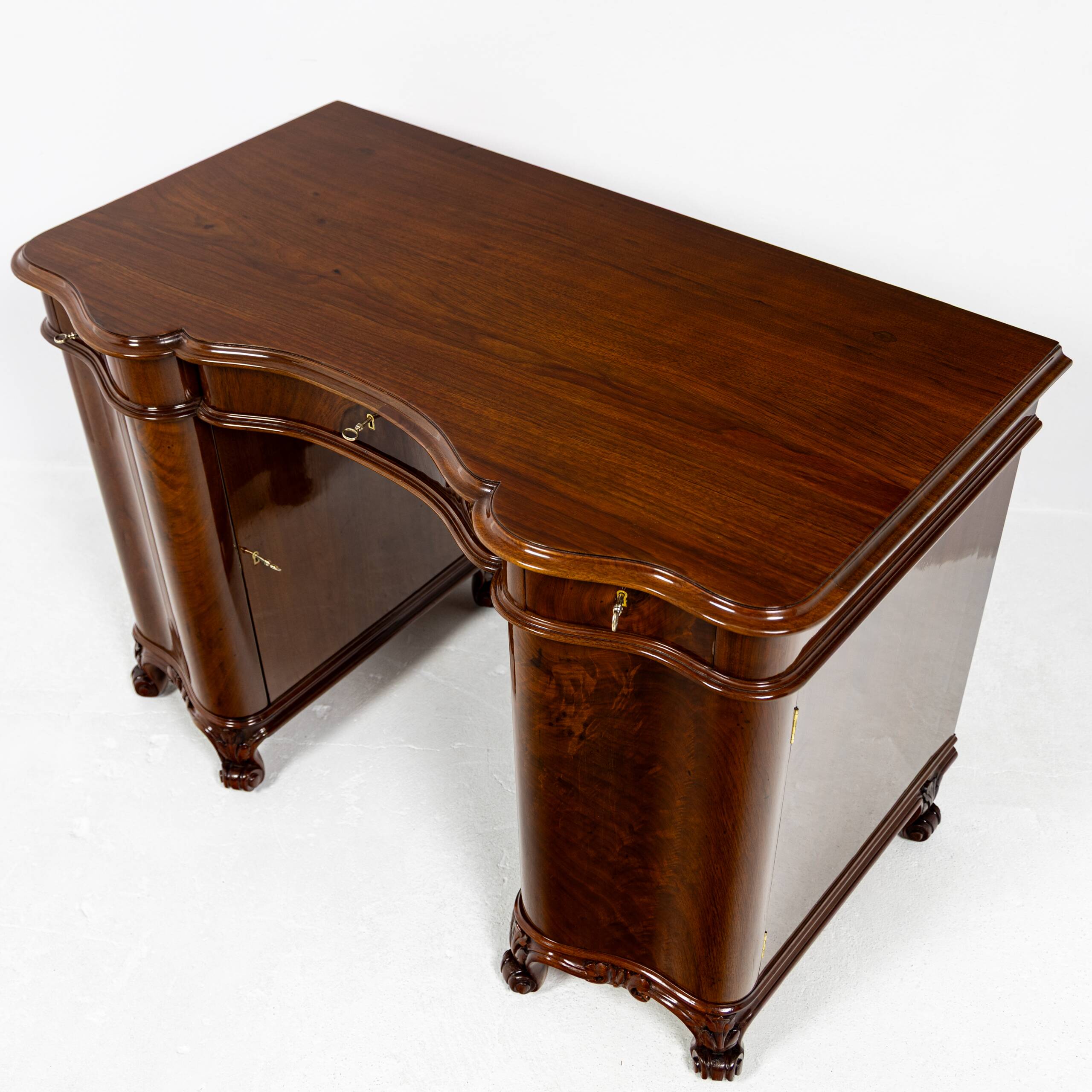 Small lady's desk Louis-Philippe in walnut 1840-1860