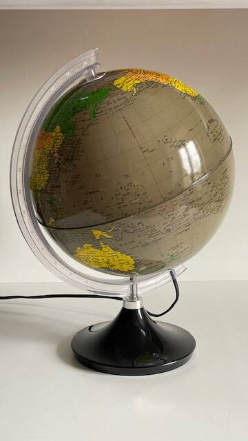 Illuminated terrestrial globe made in italy