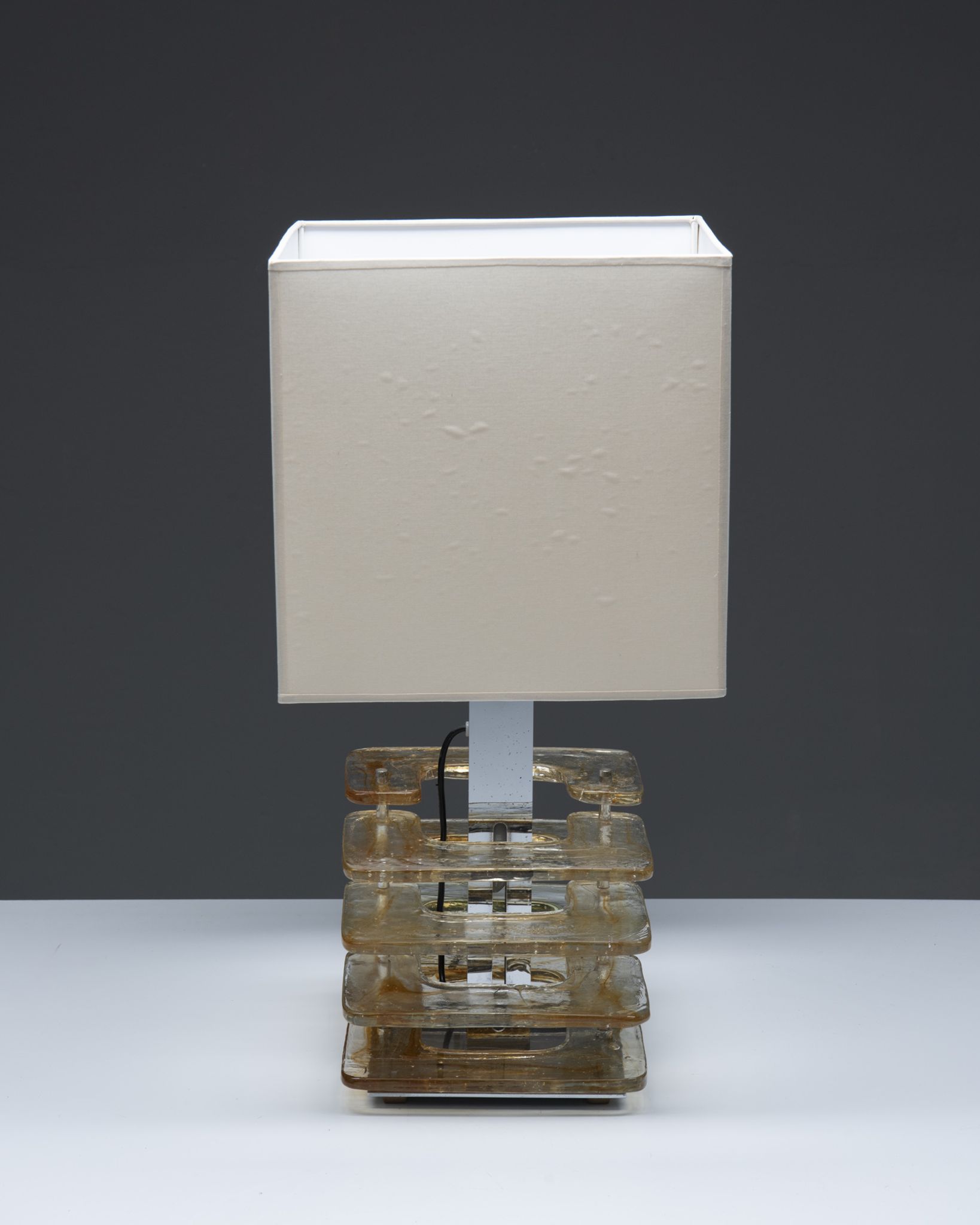 Lampe de table avec base en verre de Murano années 1960