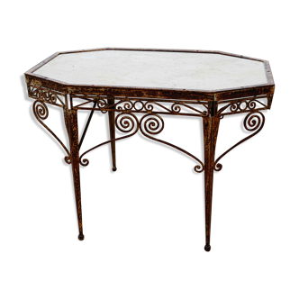 Garden table