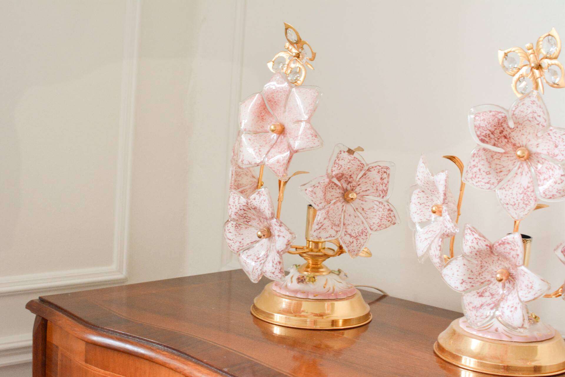 Vintage Murano table lamps, pink blown glass and gold details, pair.