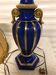 Pied de lampe et son abat-jour