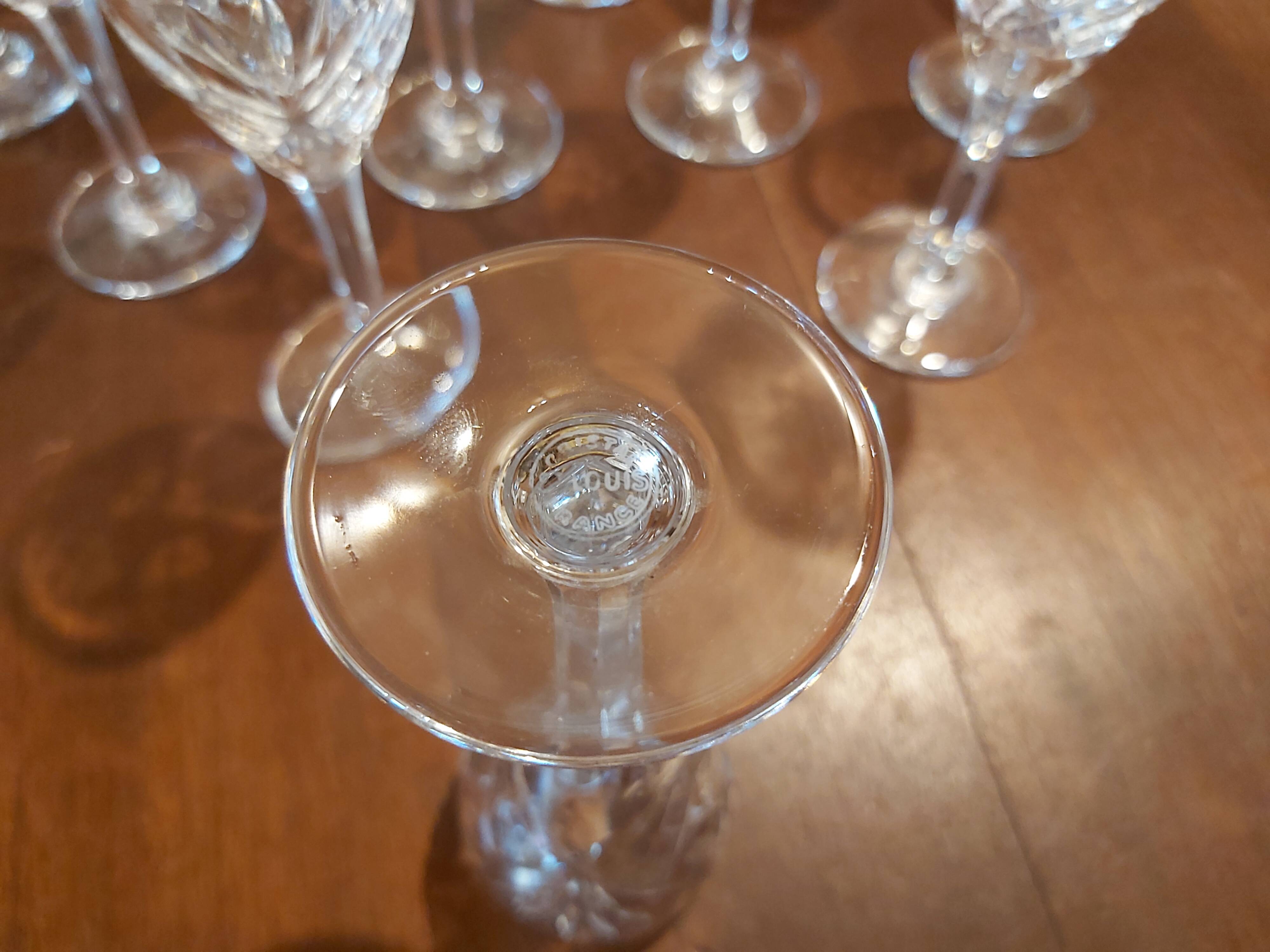 12 glasses of wine cooked Saint Louis model Chantilly