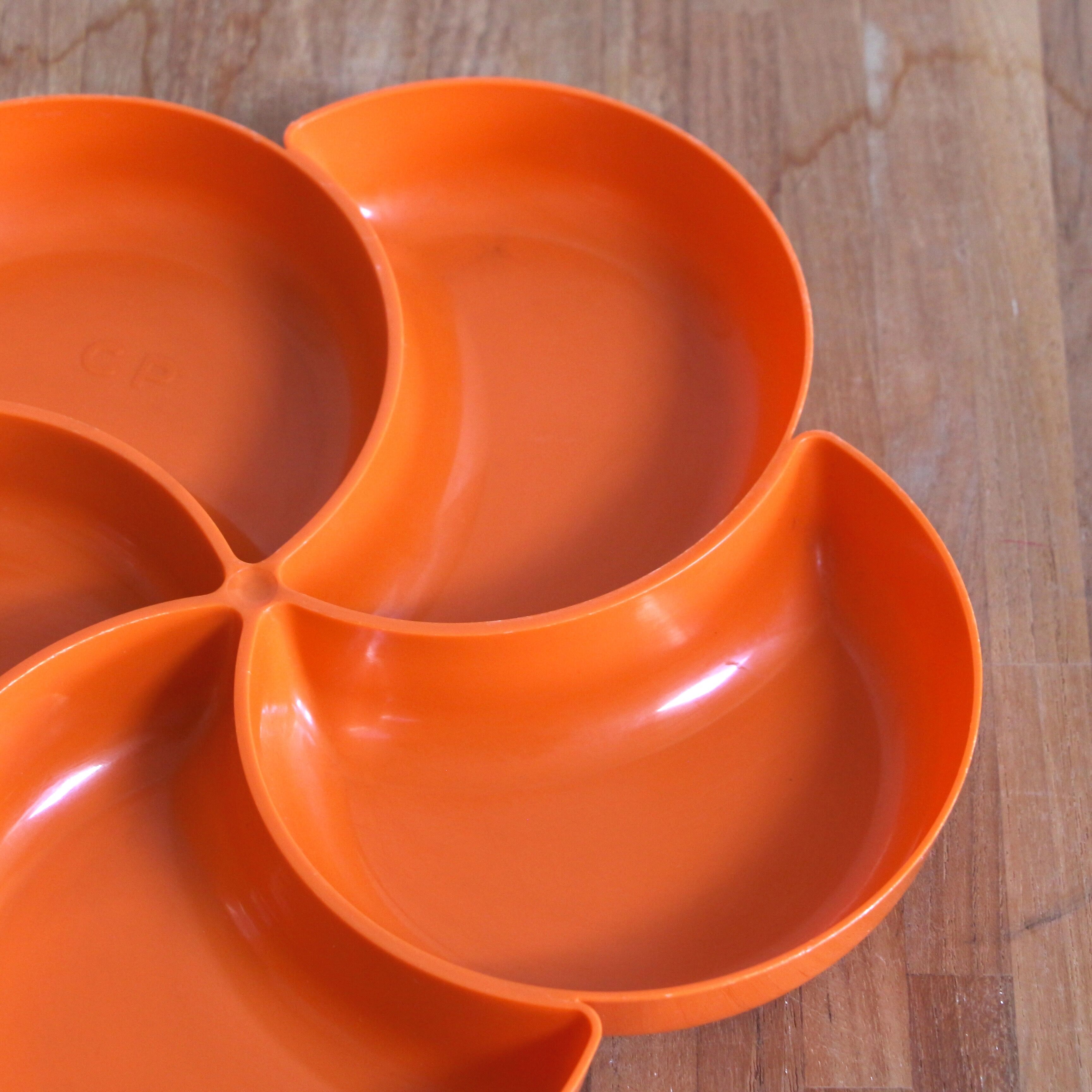 Plteau servant flower