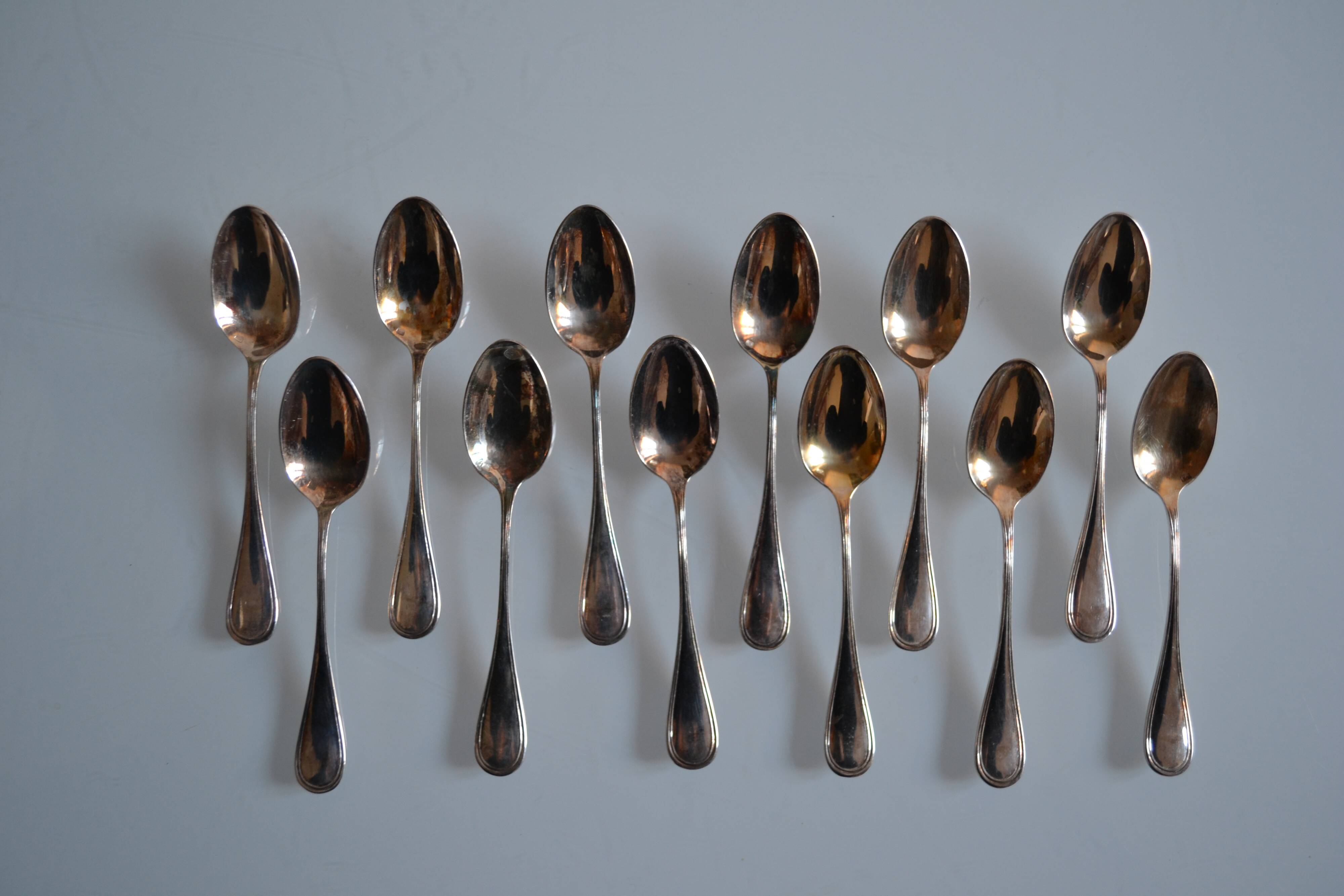 12 Silver-plated metal mocha spoons
