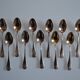 12 Cuillères à moka métal argenté