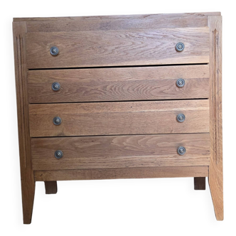 Vintage wooden chest of drawers