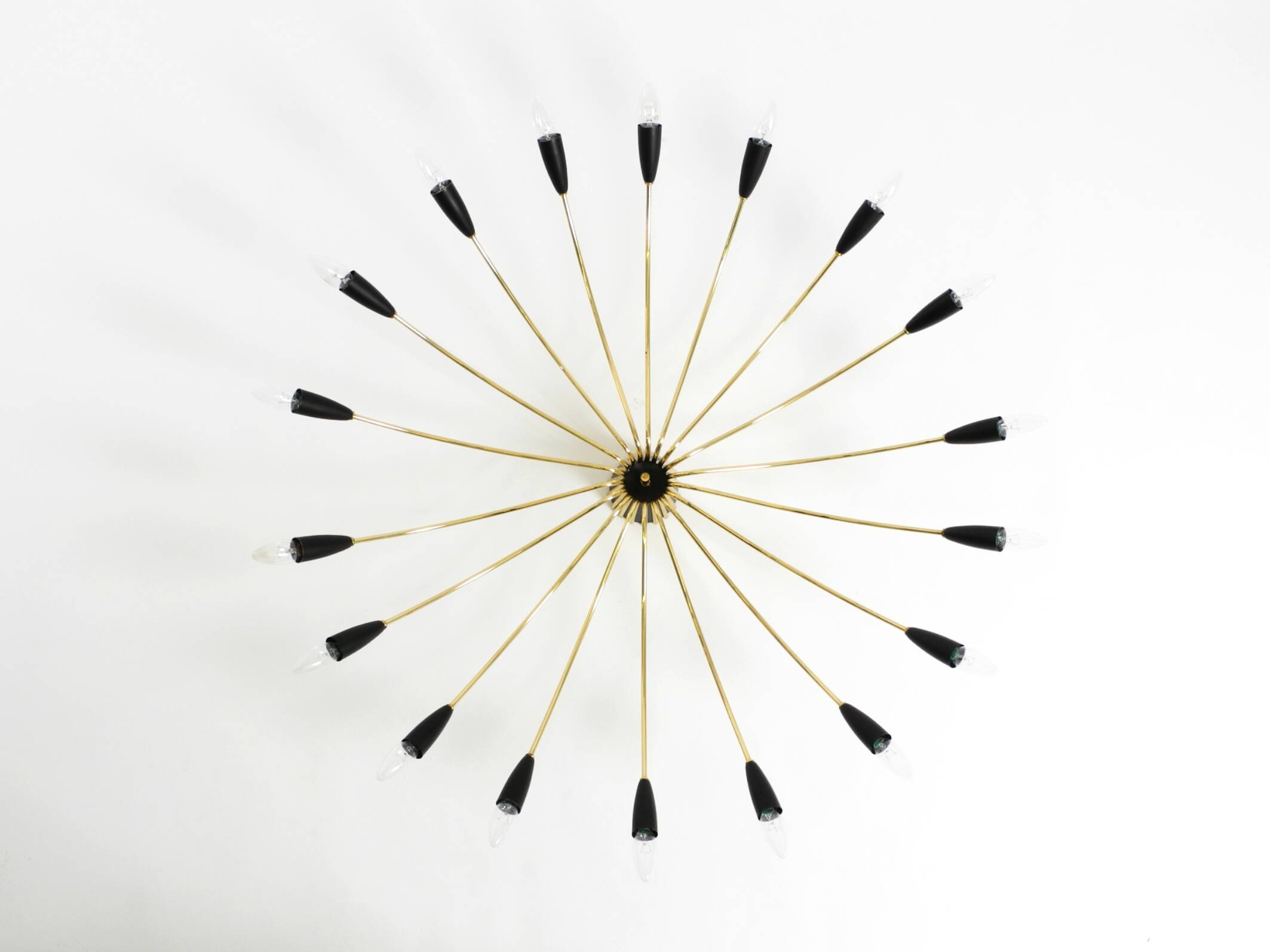 Huge 18-arm mid-century modern brass Sputnik ceiling lamp | Ø 113 cm