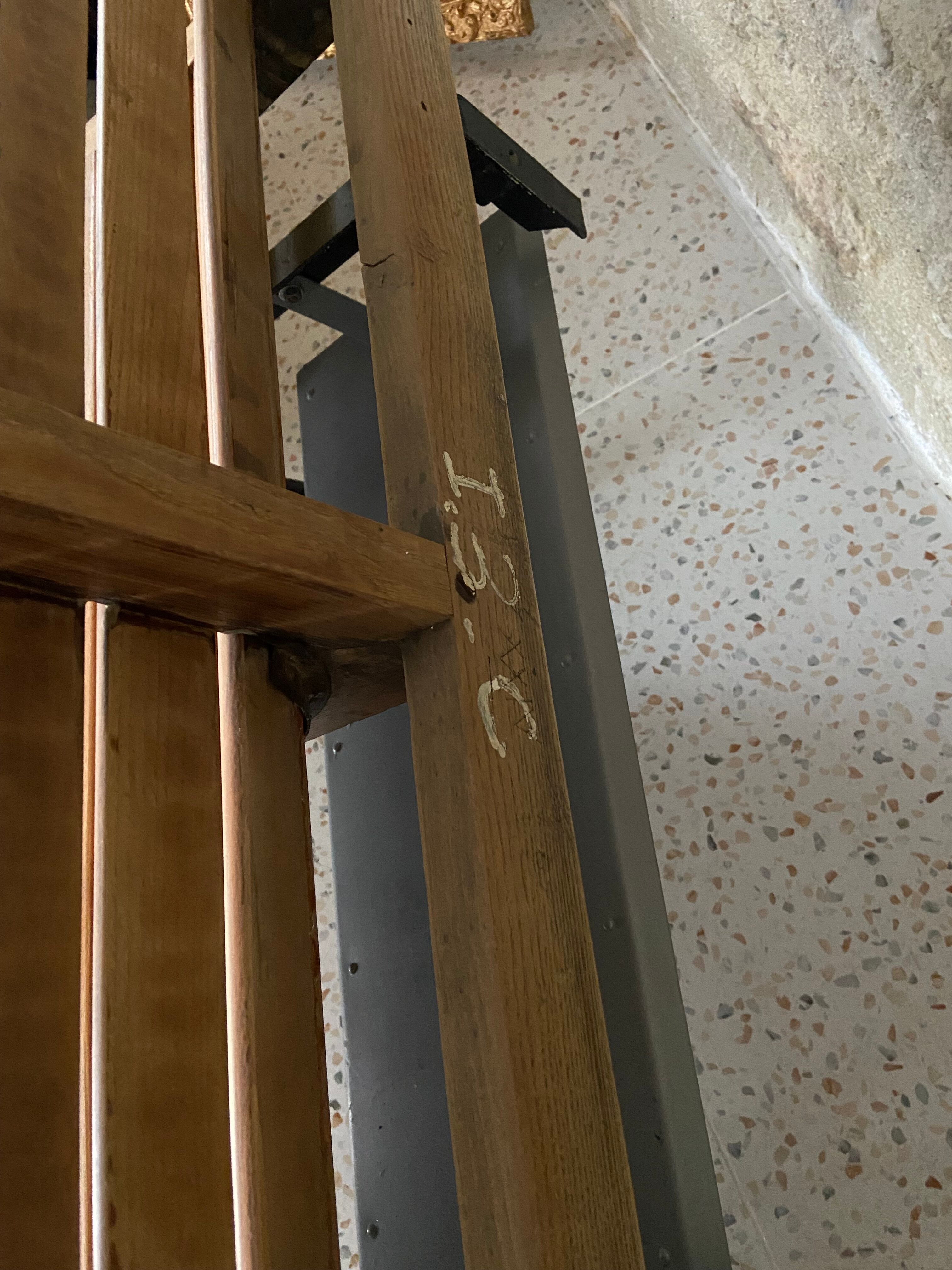 Train bench or metro in wood 1900 with its luggage rack