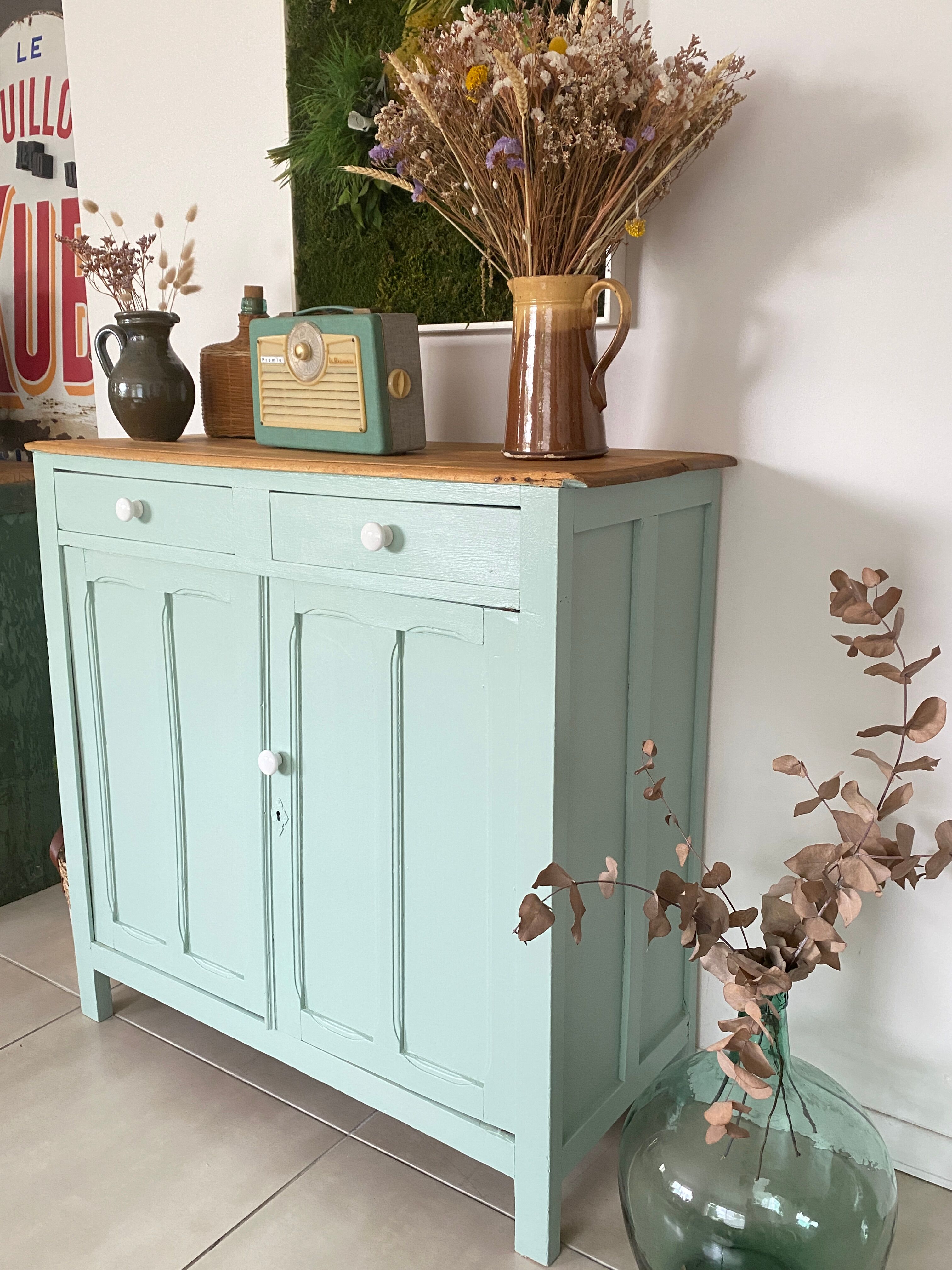 Parisian buffet green mint