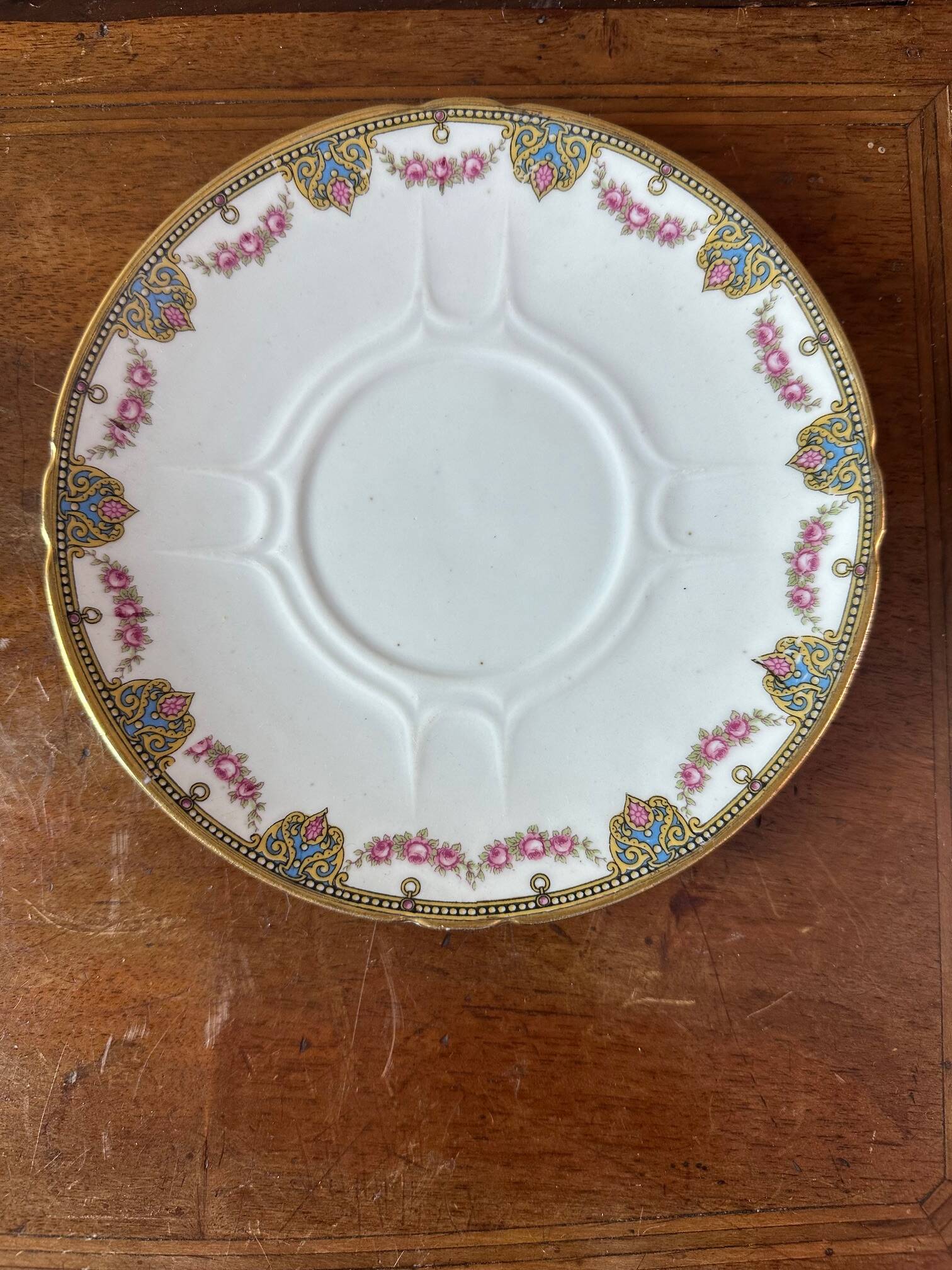 Pair of porcelain luncheons