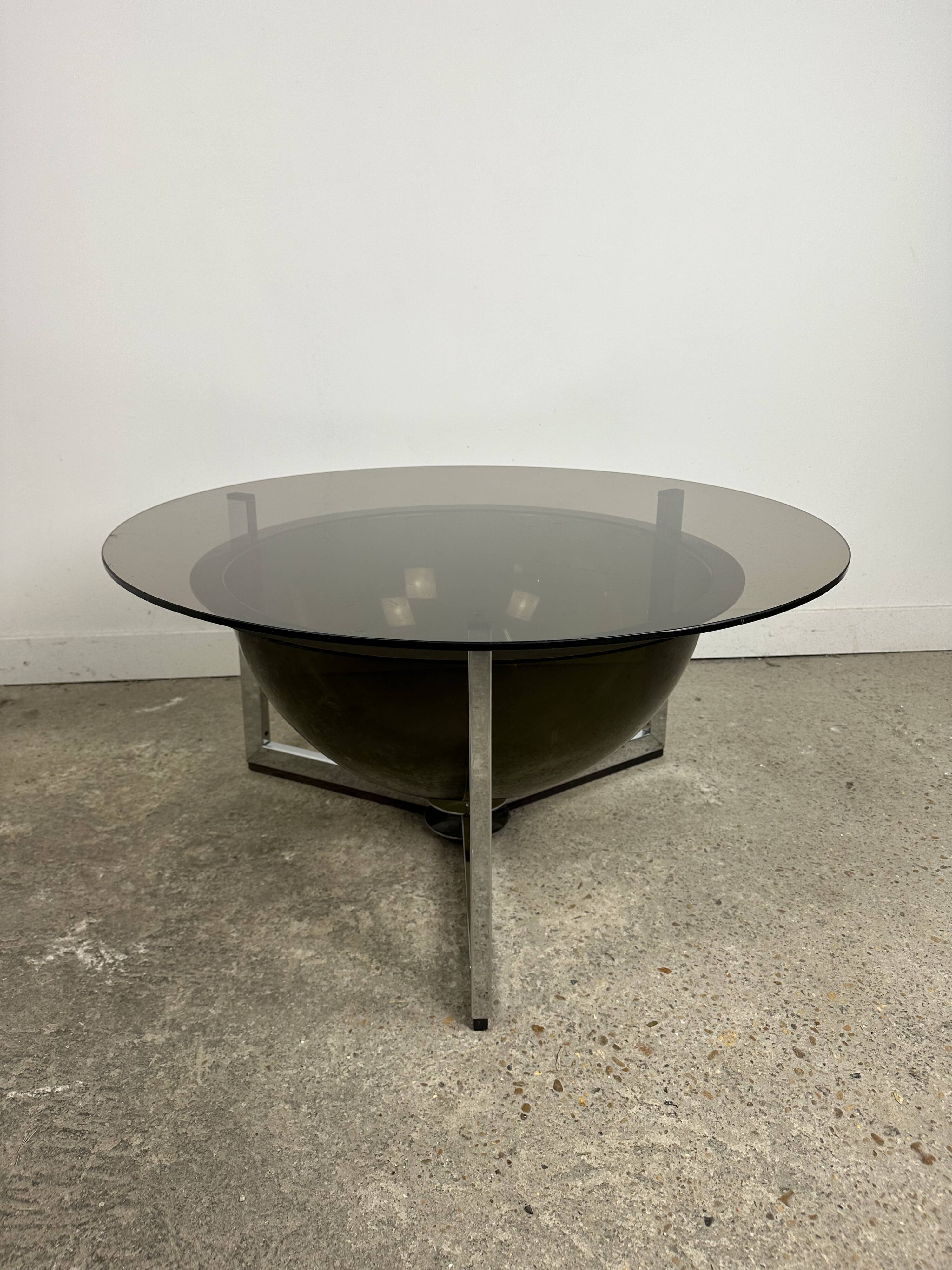 Table basse Space Age en aluminium et verre fumé, 1970