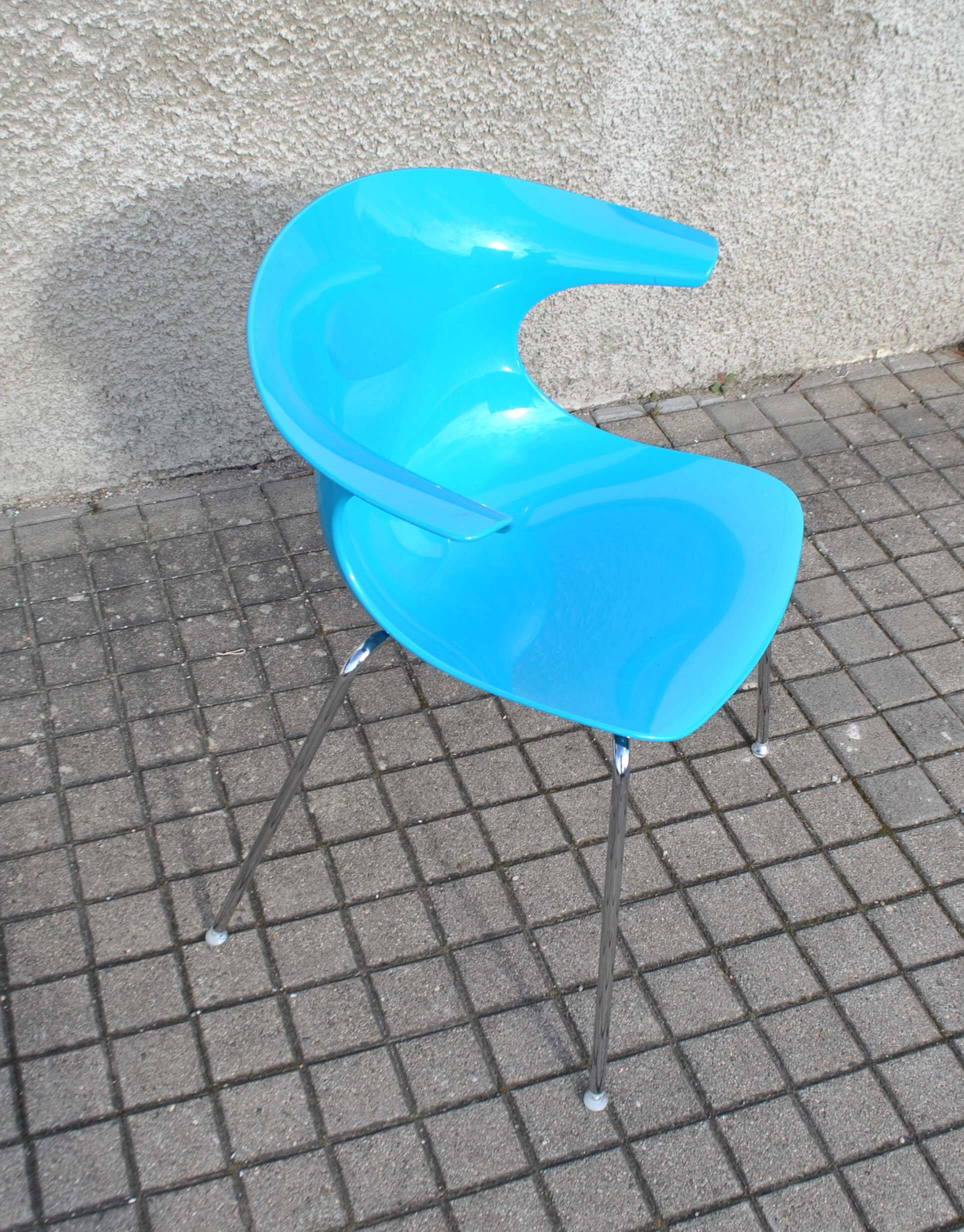 LOOP armchair - Scandinavian DESIGN chair by Claus Breinholt (Danish) Infiniti - blue polypropylene